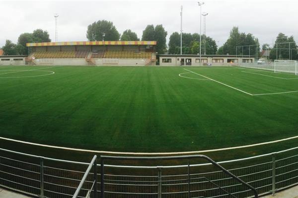 Aménagement terrain de football synthétique - Sportinfrabouw NV